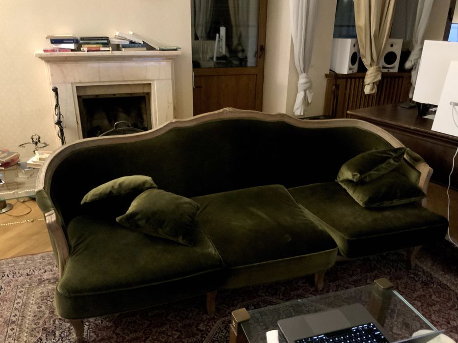 Диван Італія  / Sofa in Walnut Wood Carved