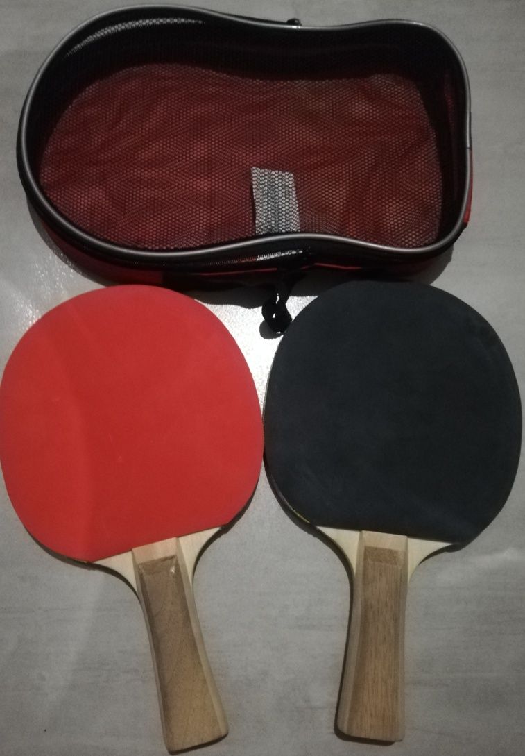 Rakietki do tenisa stołowego 2szt.+ pokrowiec.