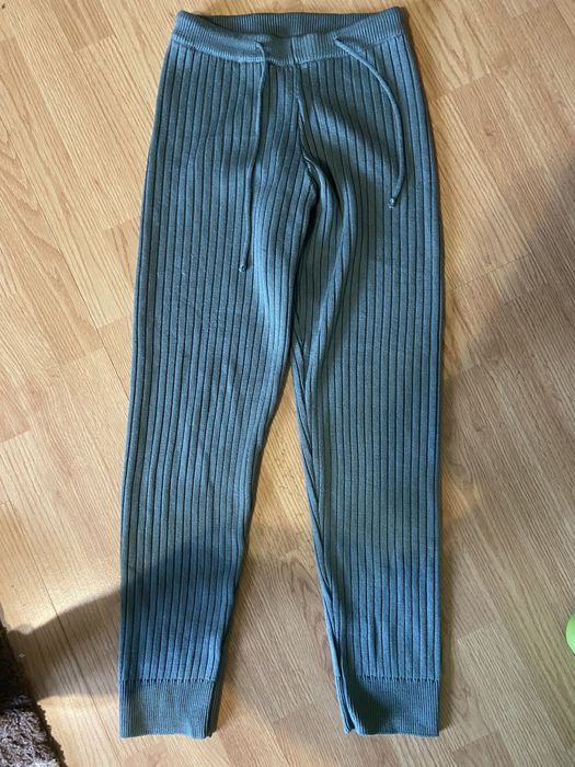 Жіночий костюм