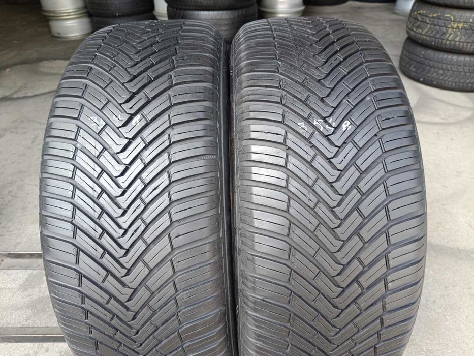 2x 235/55r18 Continental All season contact 100v 354b