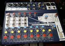 Mesa de Mistura SOUNDCRAFT 12FX