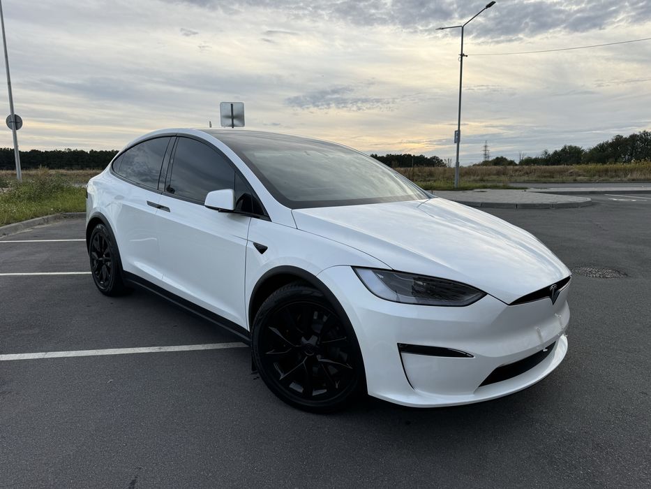 Tesla model x продам