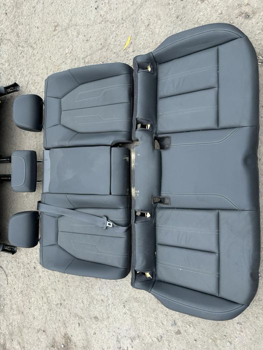 Audi q4 e-tron салон сиденья