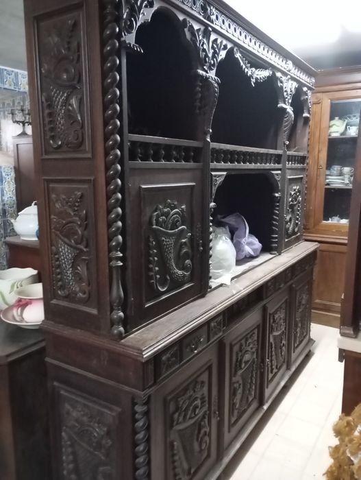 Louceiro sala jantar