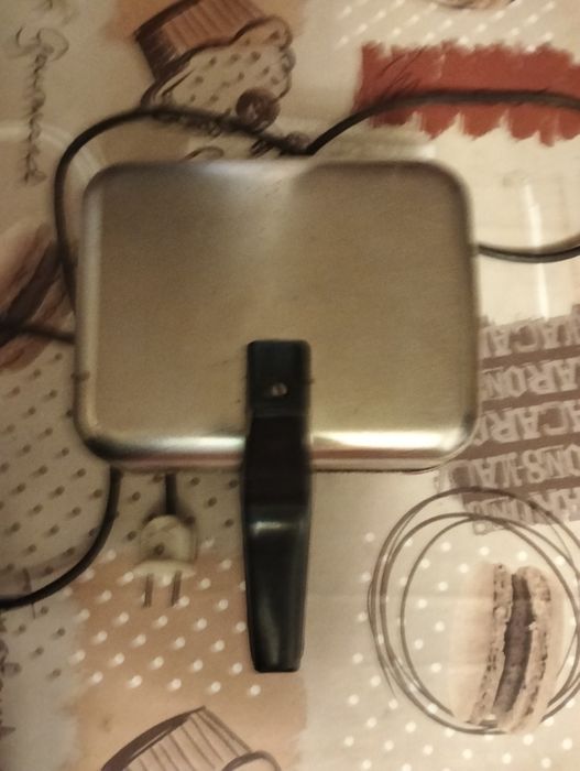 Ласунка электро вафельница