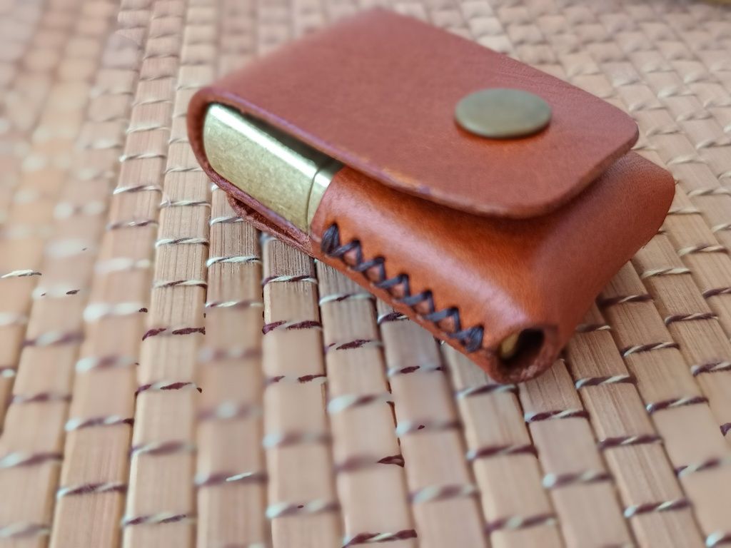 Borubar Skóroszyj - skórzane etui na zapalniczkę Zippo
