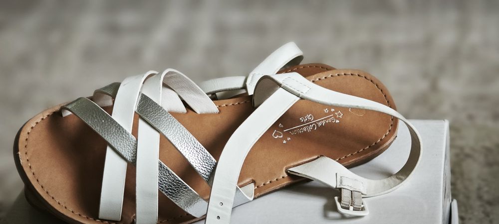 Сандалі для дівчинки