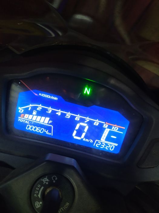 Spark 200 майже новий