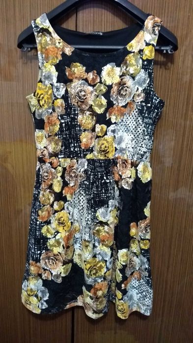 Продам летнее платье размер 44 - 46