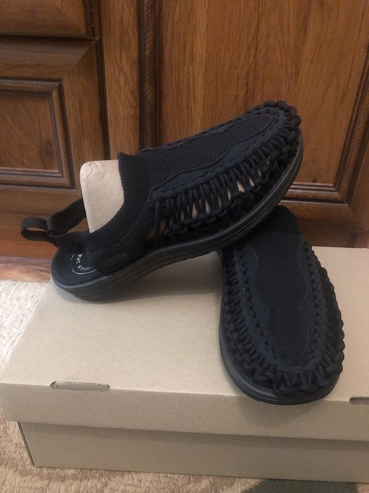 Босоніжки сандалі мокасини балетки keen