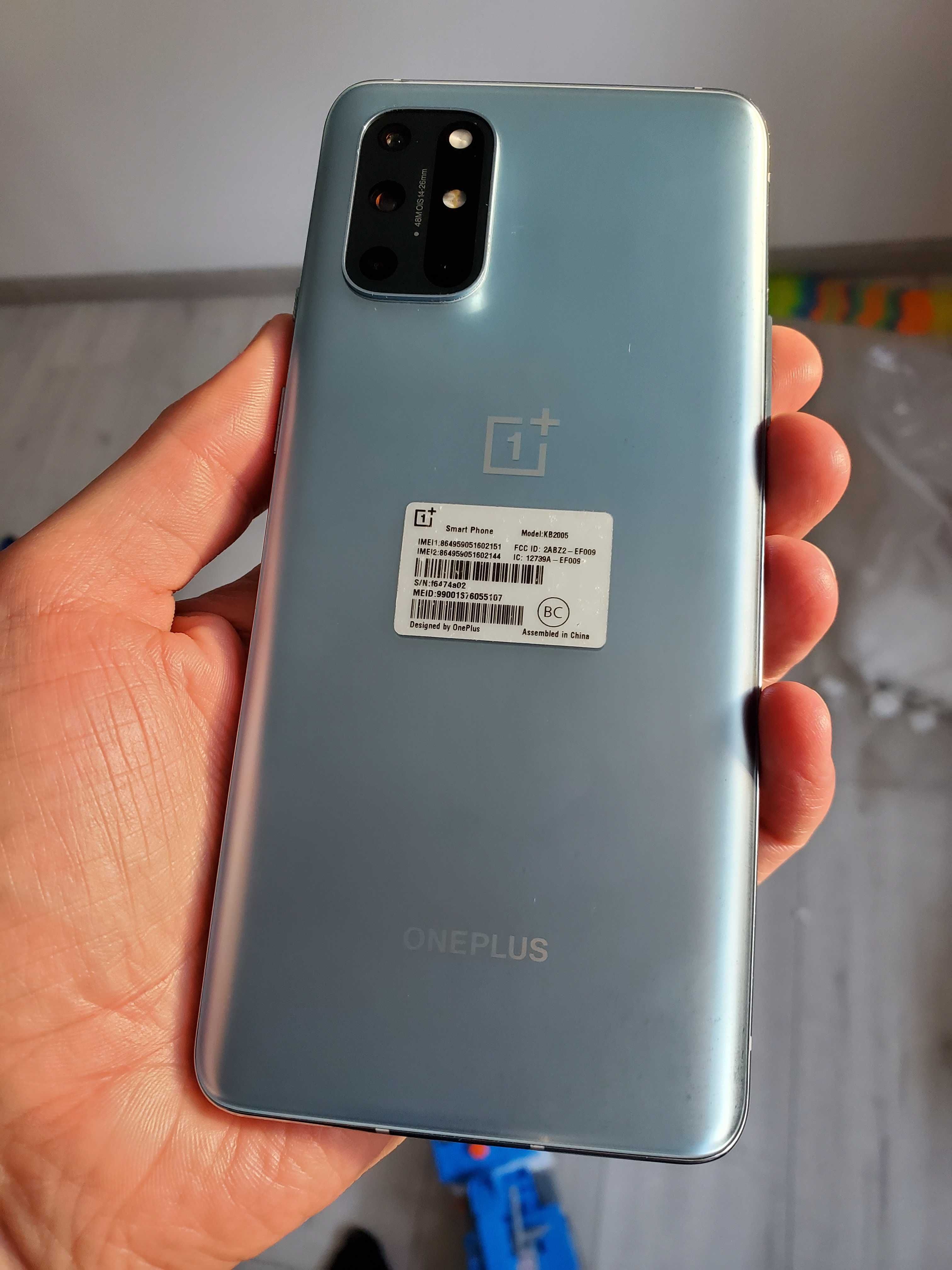 Смартфон OnePlus 8T 12/256GB 6,55" / 2 SIM / Snapdragon 865 / 4500 мАг