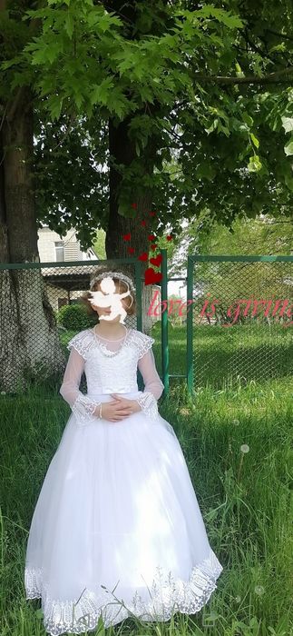 Плаття до причастя