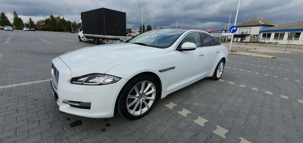 Jaguar XJ Piękny zadbany Oryginalny przebieg, bez wkładu Jaguar XJ warto OKAZJA