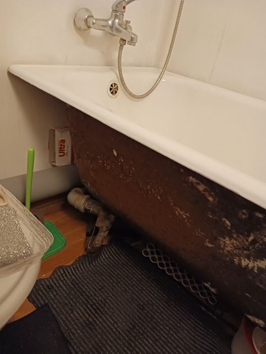 Stara wanna żeliwna