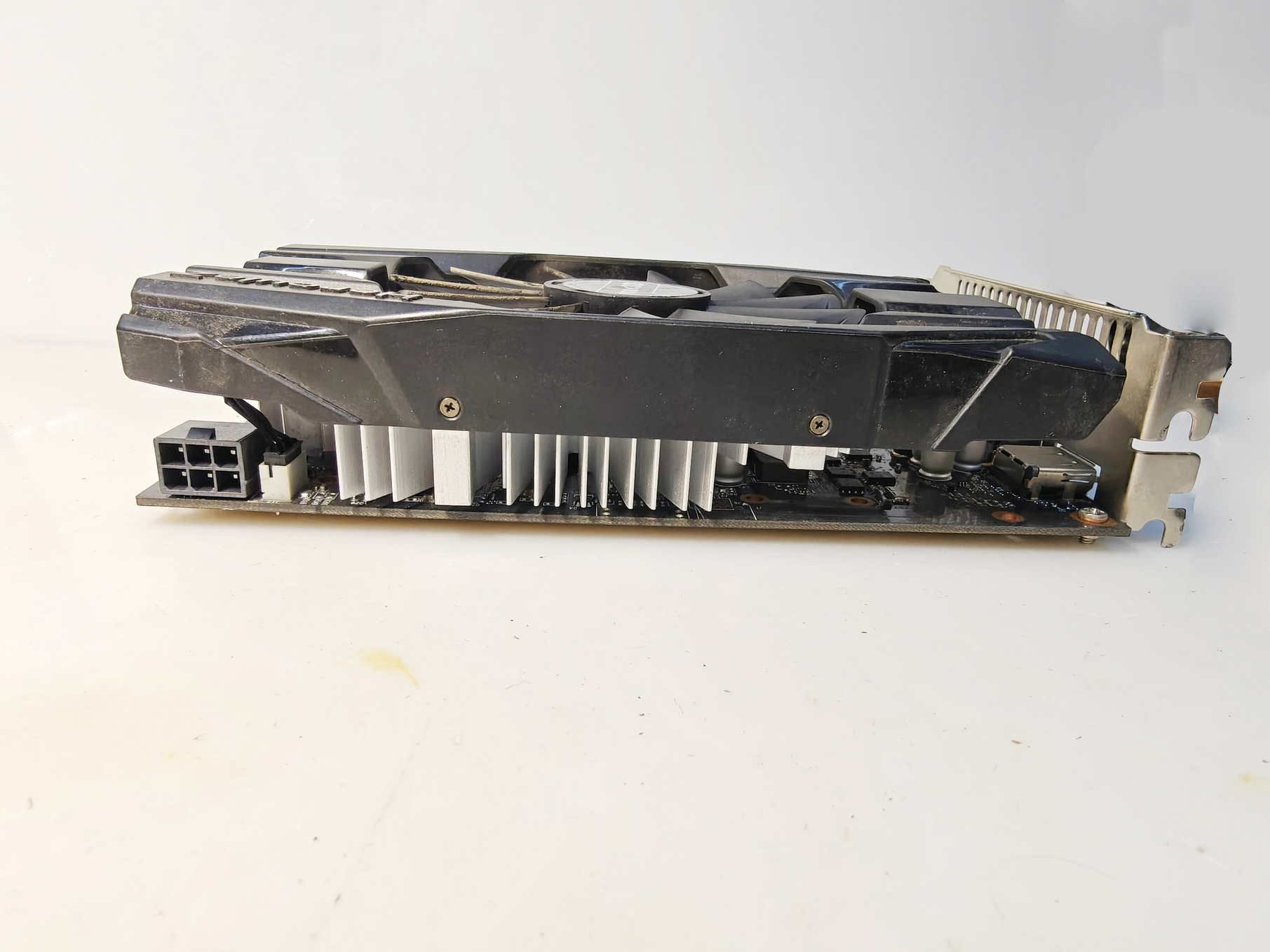Inno3D GeForce GTX 1060 3GB Compact (N1060-6DDN-L5GM)