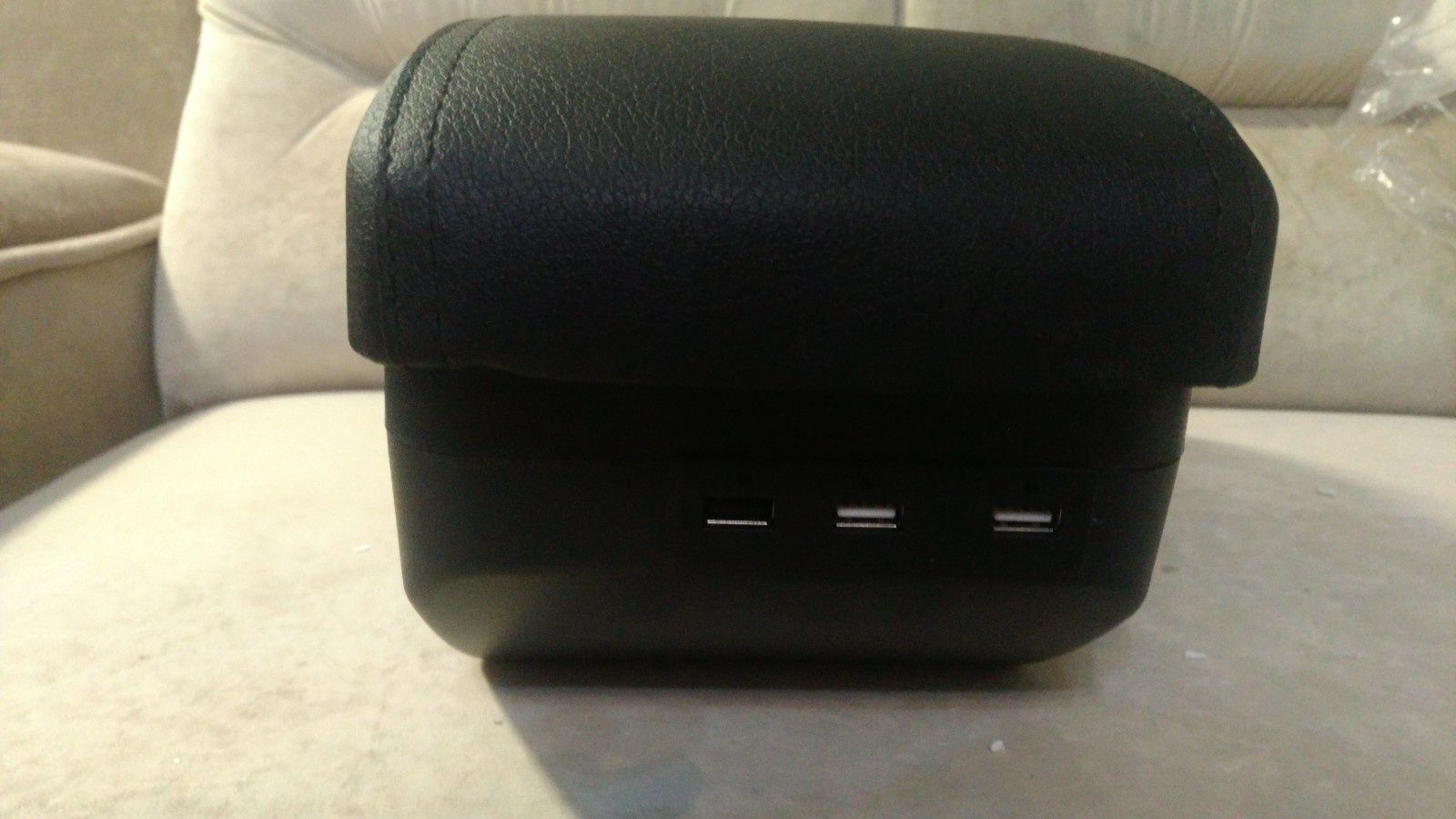 Подлокотник VW Tiguan