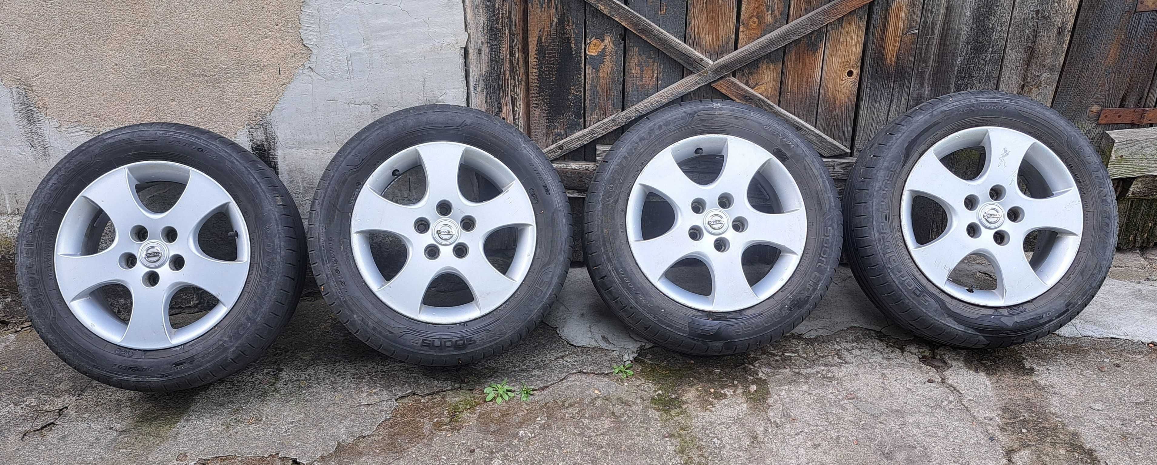 Felgi aluminiowe R16 do Nissana z oponami letnimi DUNLOP 205/60 R16