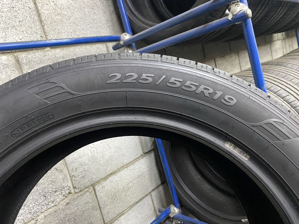 Літні шини 225/55 R19 (99V) GOOD YEAR