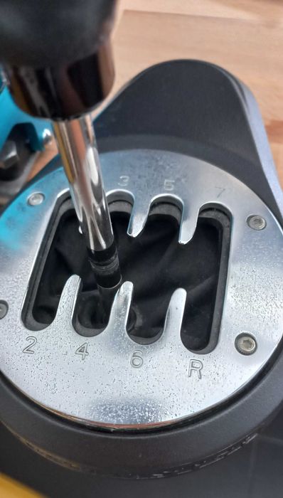 Thrustmaster TH8A