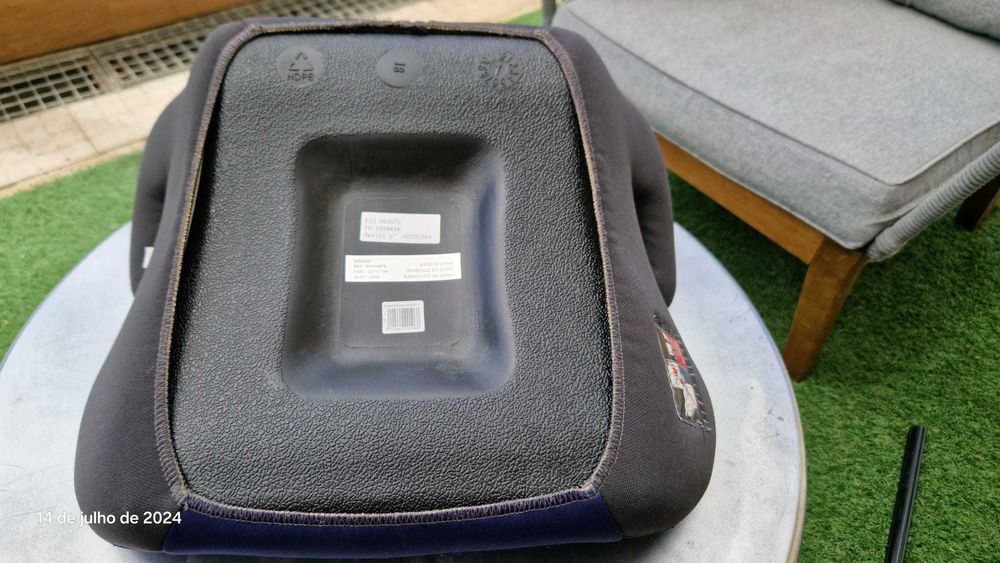 Banco de transporte de criança para automóvel