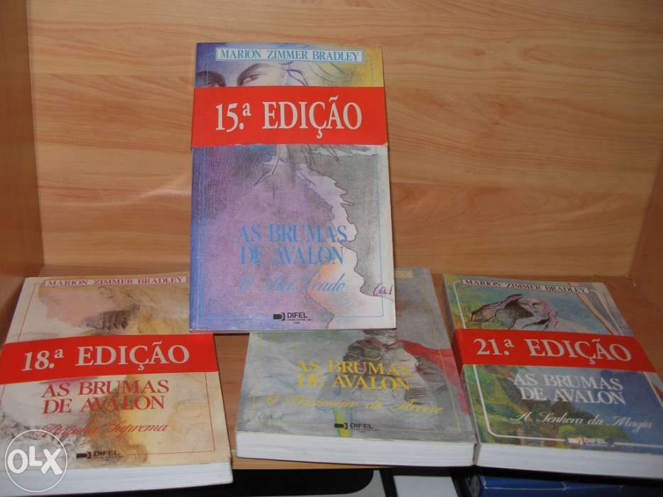 Varios livros para adolescentes