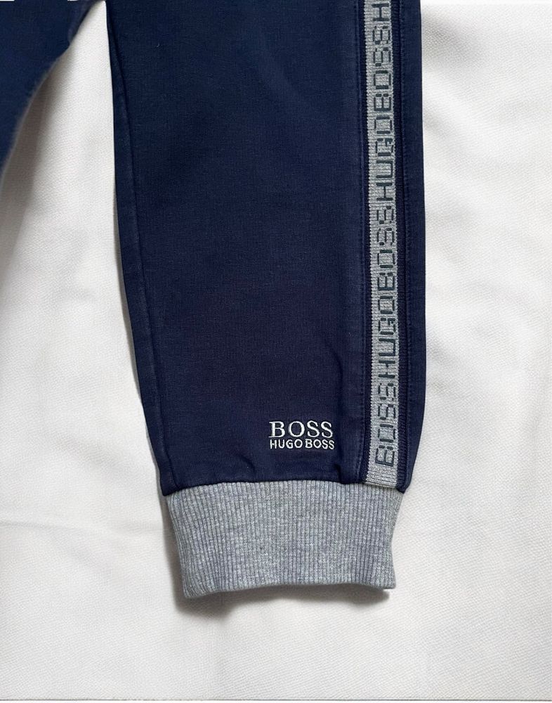 Оригінальні штани Hugo Boss на хлопчика 3 років