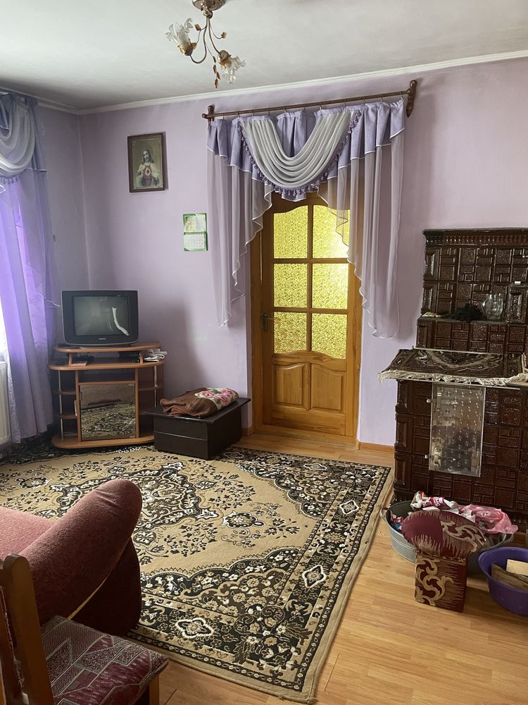 Продам, або під оренду будинок в с. Ясеновець
