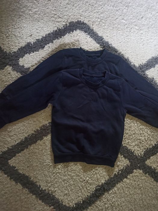 Продам свитшот в школу