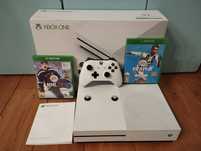 Xbox one S 500GB z napędem + pad