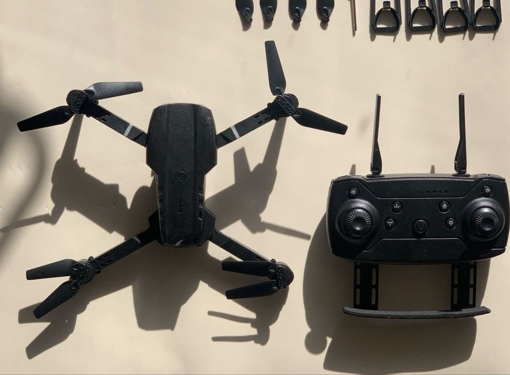 Drone Novo com Câmeras 4K – C/ Mala de transporte