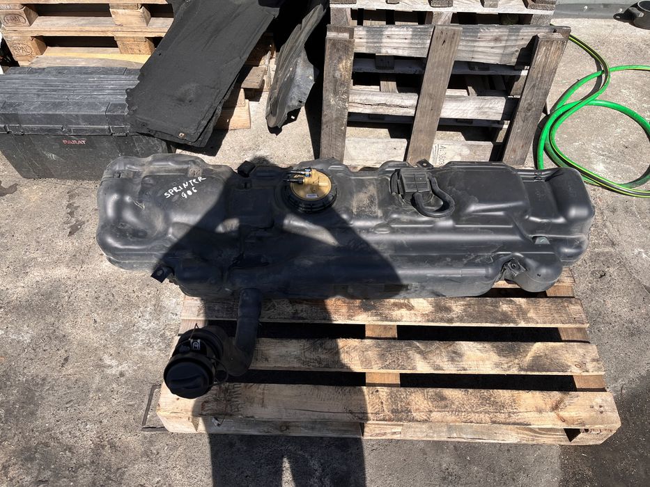 Mercedes sprinter 906 lift zbiornik paliwa pompka