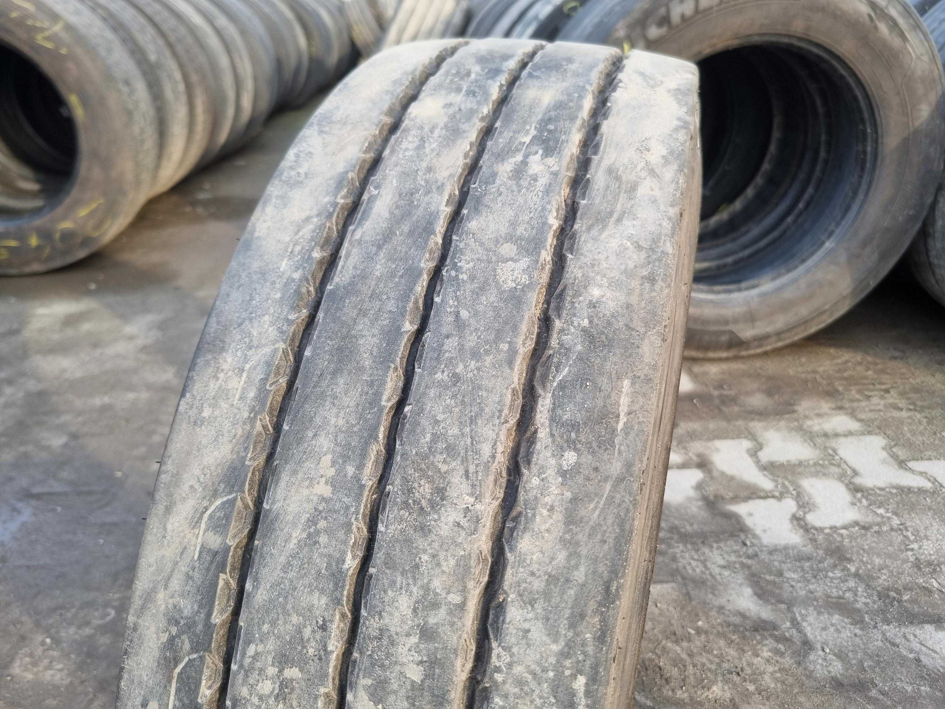 235/75R17.5 Opona SEMPERIT RUNNER T2 8-9mm Naczepa T 2