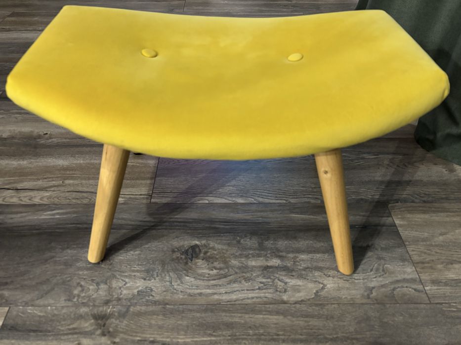 Homla podnóżek welurowy