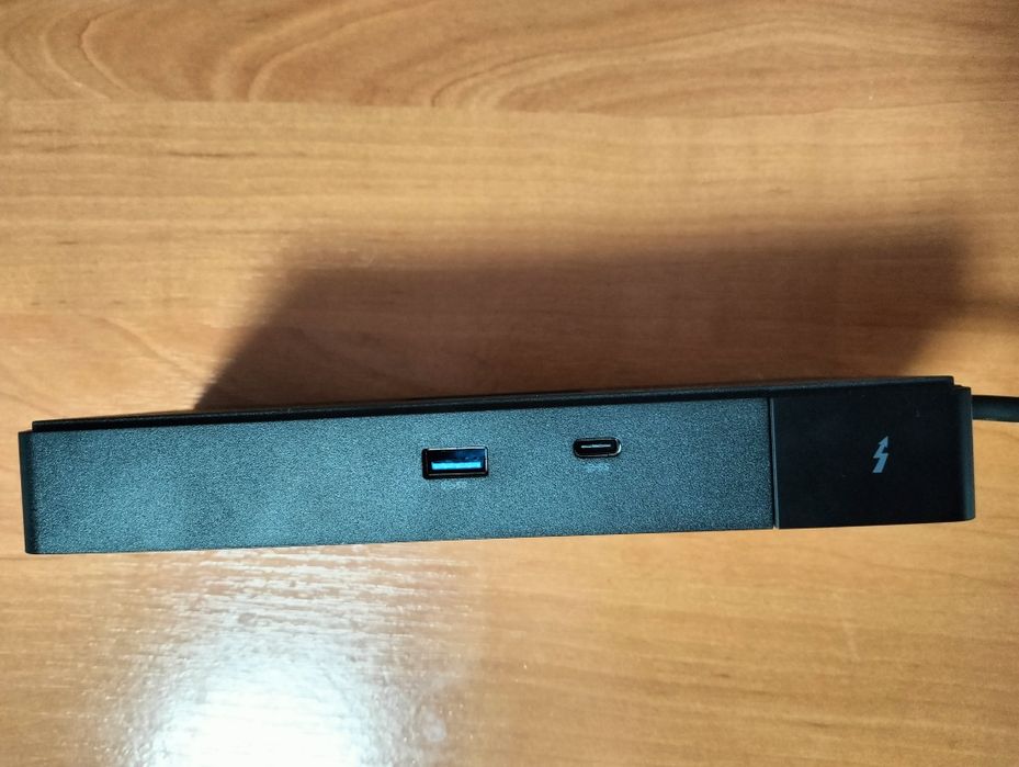 Док станція Dell