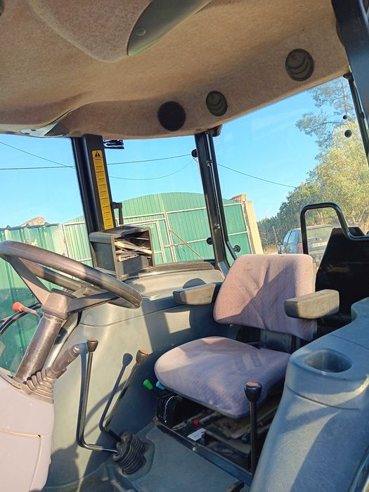 Trator 75cv impecável