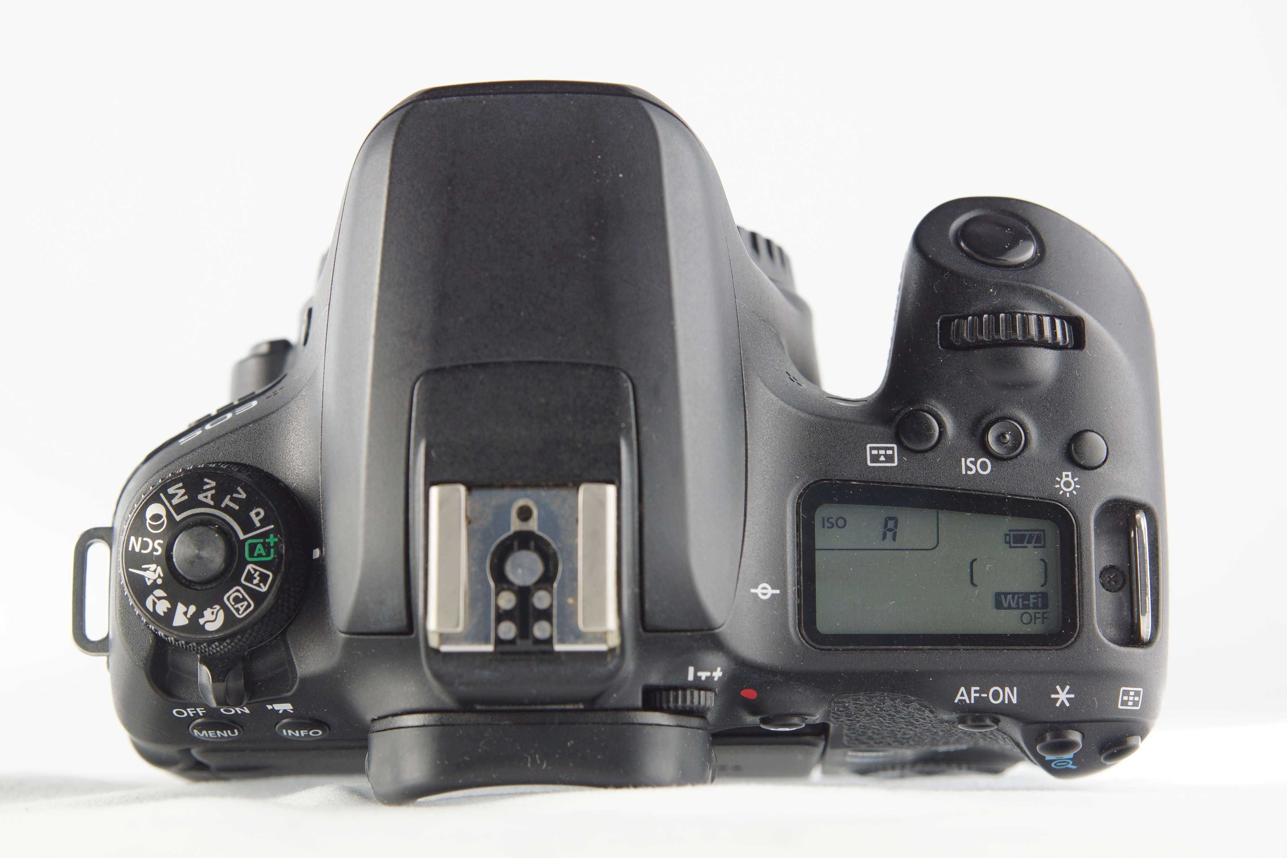 Aparat fotograficzny CANON EOS 77D Body - przebieg 275.755 zdjęć