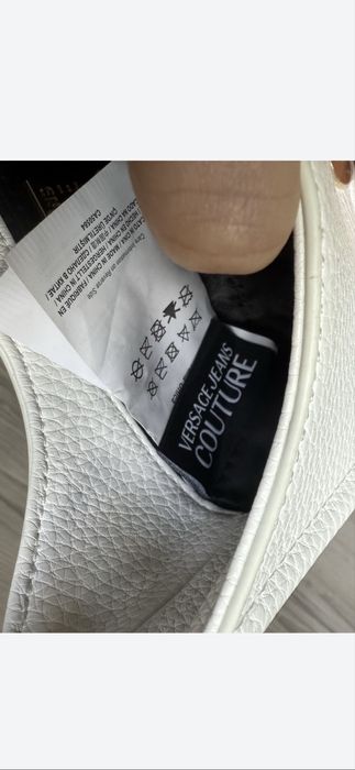 Versace biala torebka zlota