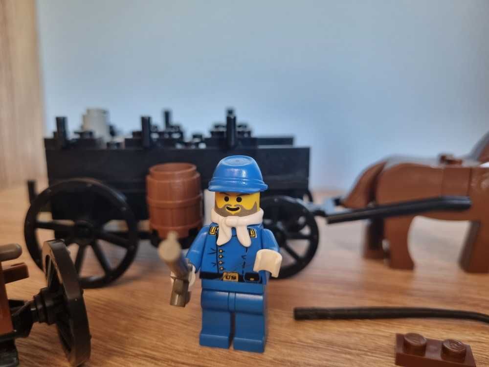 LEGO western 6716 Weapons Wagon