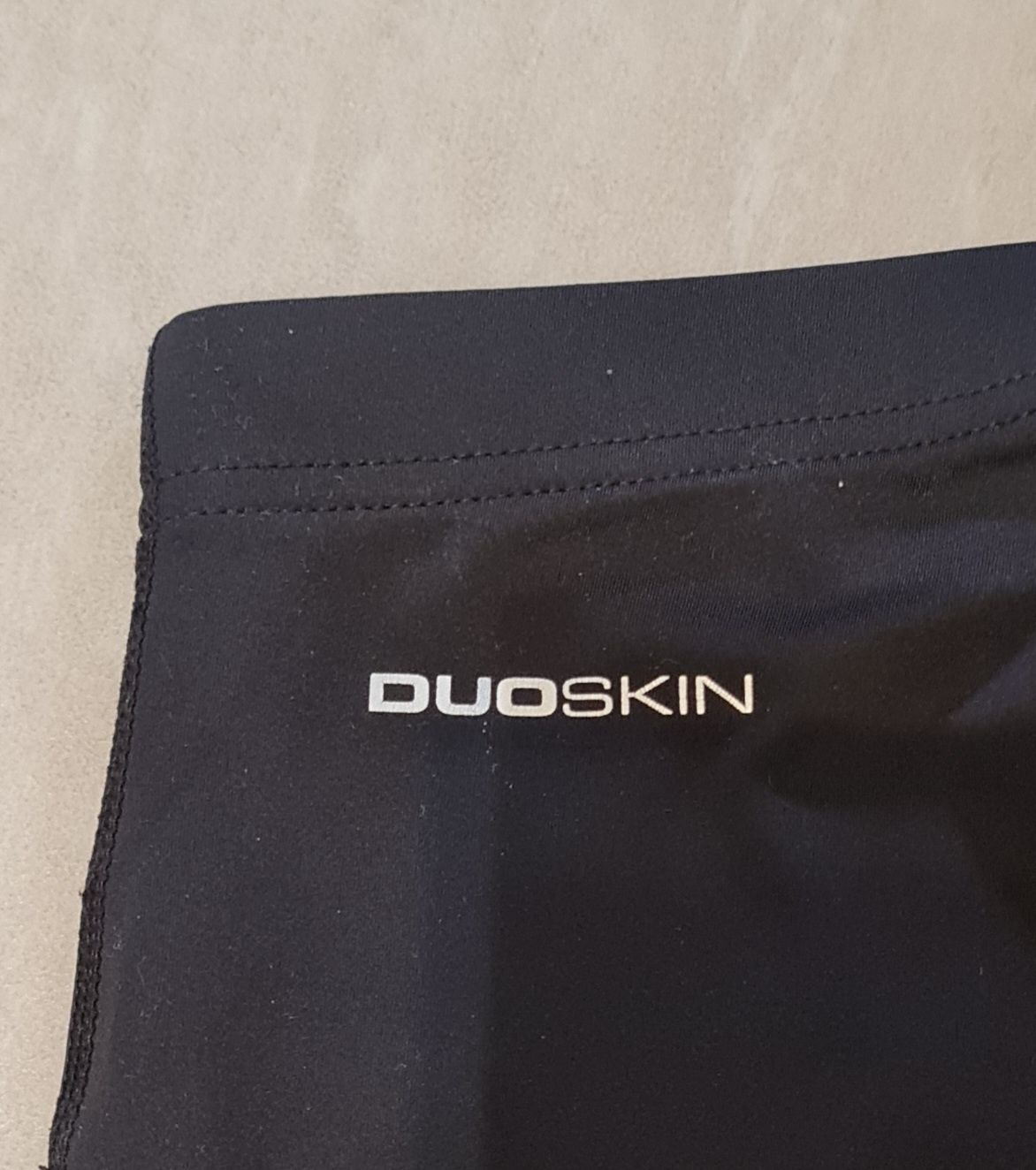 Praktycznie nowe spodnie treningowe DUO SKIN firmy TresPass