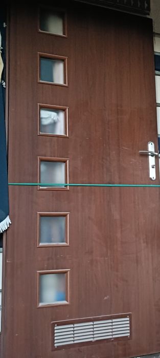 Sprzedam drzwi zewnętrzne i wewnętrzne