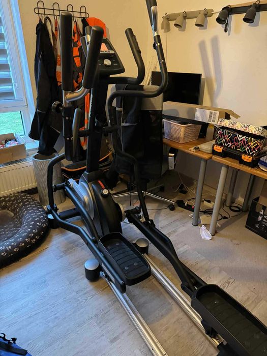 profesjonalny orbitrek Maxxus prawie nówka