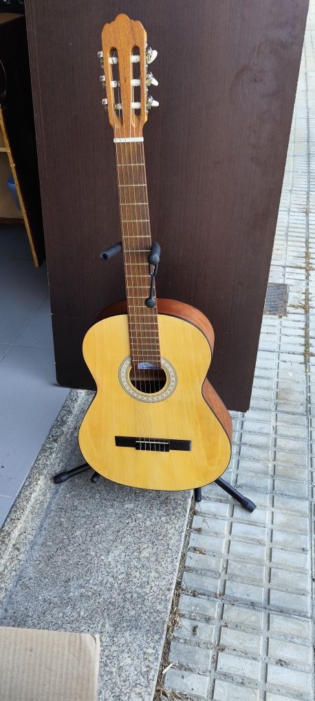 Vendo viola Lusitana