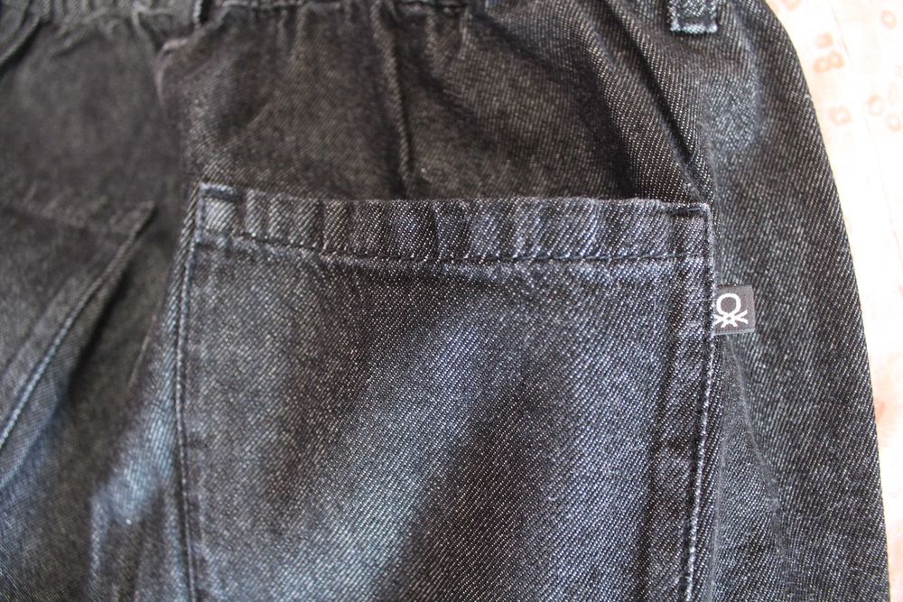 Calça franzida na cintura com botões tamanho 38 Benetton