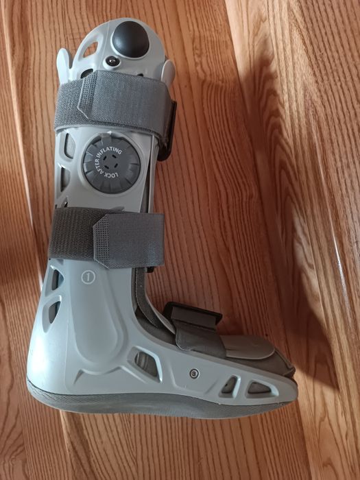 Orteza stopowo-goleniowa aircast 35.5-39.5