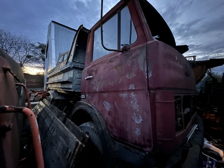 МАЗ 5551 самоскид  задній міст