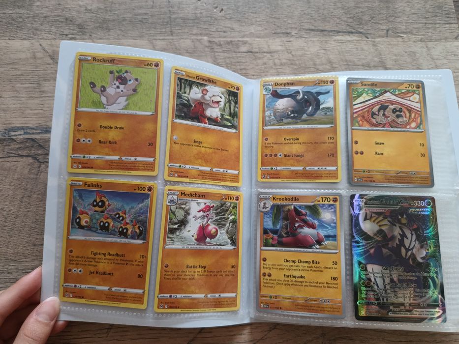 Karty pokemon seria walki 8 sztuk