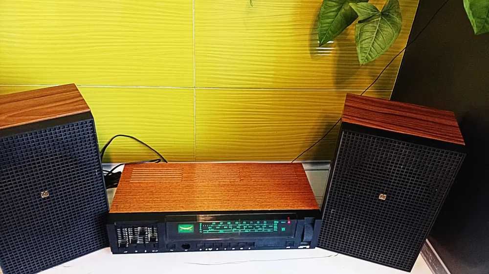 Radio Amator 101 stereo-88-108MHz  plus kolumny
