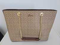 Mala usada Guess