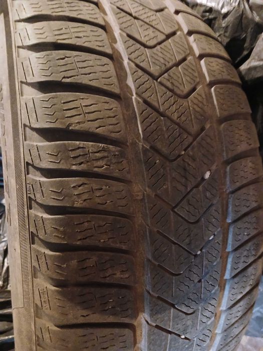 автошини зимові 225/60г17