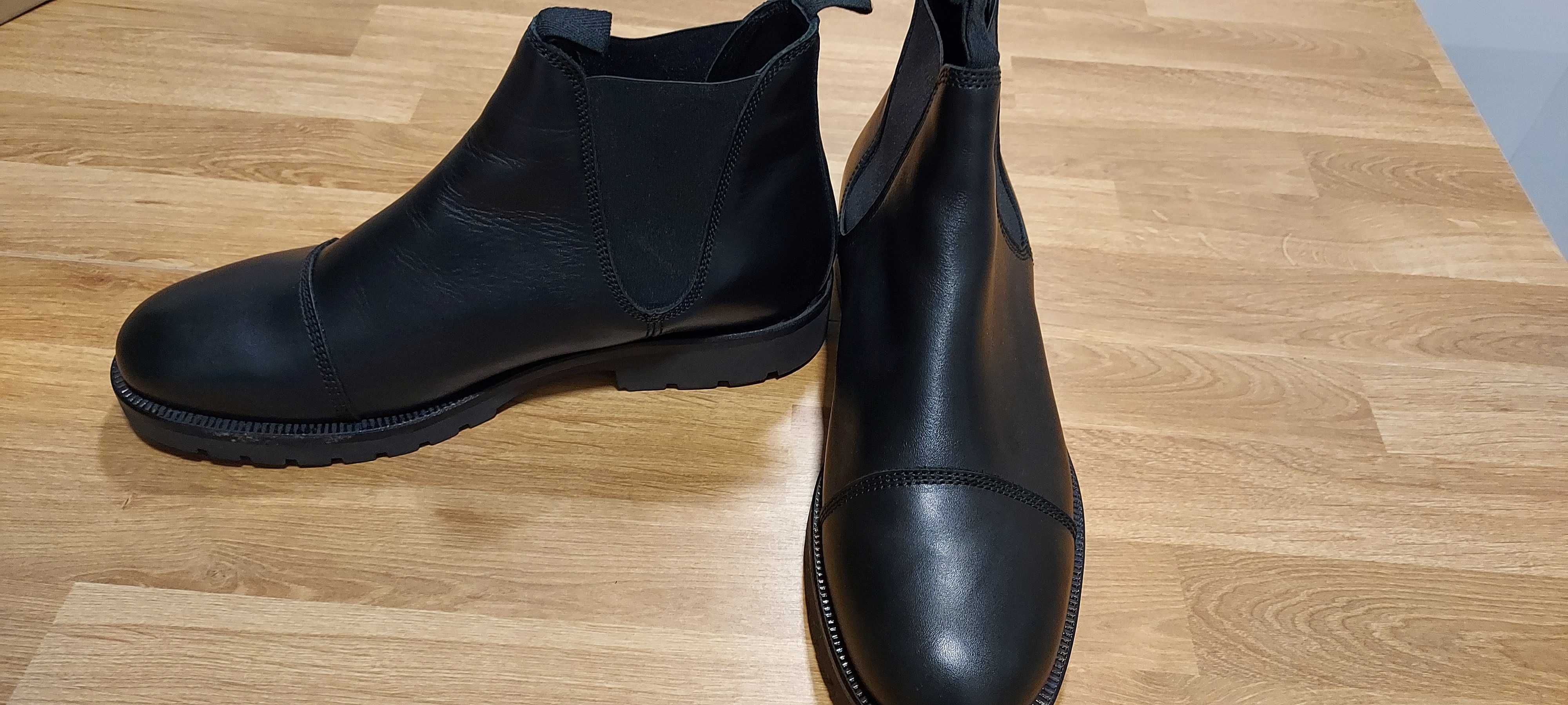 Botas em pele novas Ten Points